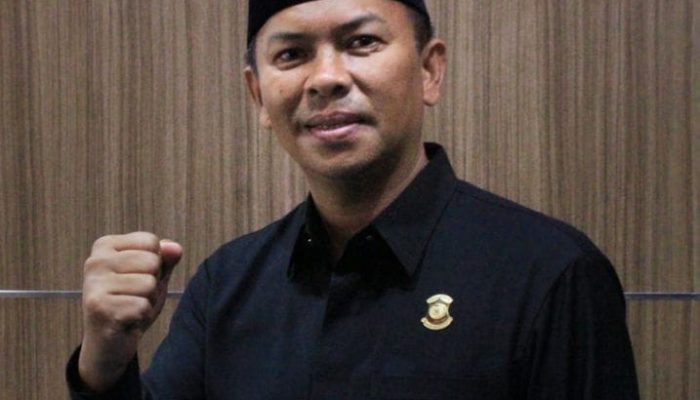 Ketua DPRD Pangkalpinang Apresiasi Pemkot Pangkalpinang Mengadakan Gotong Royong Kebersihan di Seluruh Kelurahan