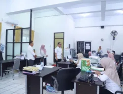 Usai Libur dan Cuti Bersama Hari Raya Idul Fitri, Tony Marza Lakukan Pemantauan dan Pemeriksa Kehadiran Pegawai
