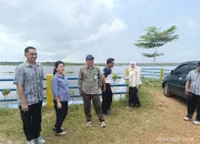 Tinjau Bendungan Mentukul, Rina Tarol Sebut Kehadiran Perkebunan Sawit Ancam Sumber Air Persawahan