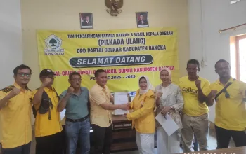 Dikawal Ratusan Relawan dari 8 Kecamatan di Kabupaten Bangka, Ramadian Daftar Cawabup Bangka Lewat Golkar