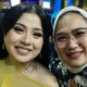 Titin Hilda Dukung Shabrina Leanor dan Nonton Langsung Grand Final Indonesia Idol Season XIII