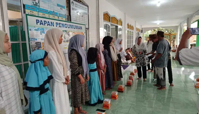 Rina Tarol Berbuka Puasa Bersama dan Santuni Anak Yatim di Basel