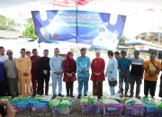 Pemkot Pangkalpinang Salurkan Bantuan ATENSI untuk 249 Nelayan dan Lansia di Ketapang