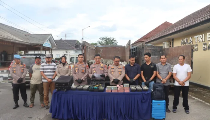 Komplotan Perampokan Timah di PT PMP Dibekuk, Polisi Amankan 538 Balok Timah dan Uang Rp768 Juta